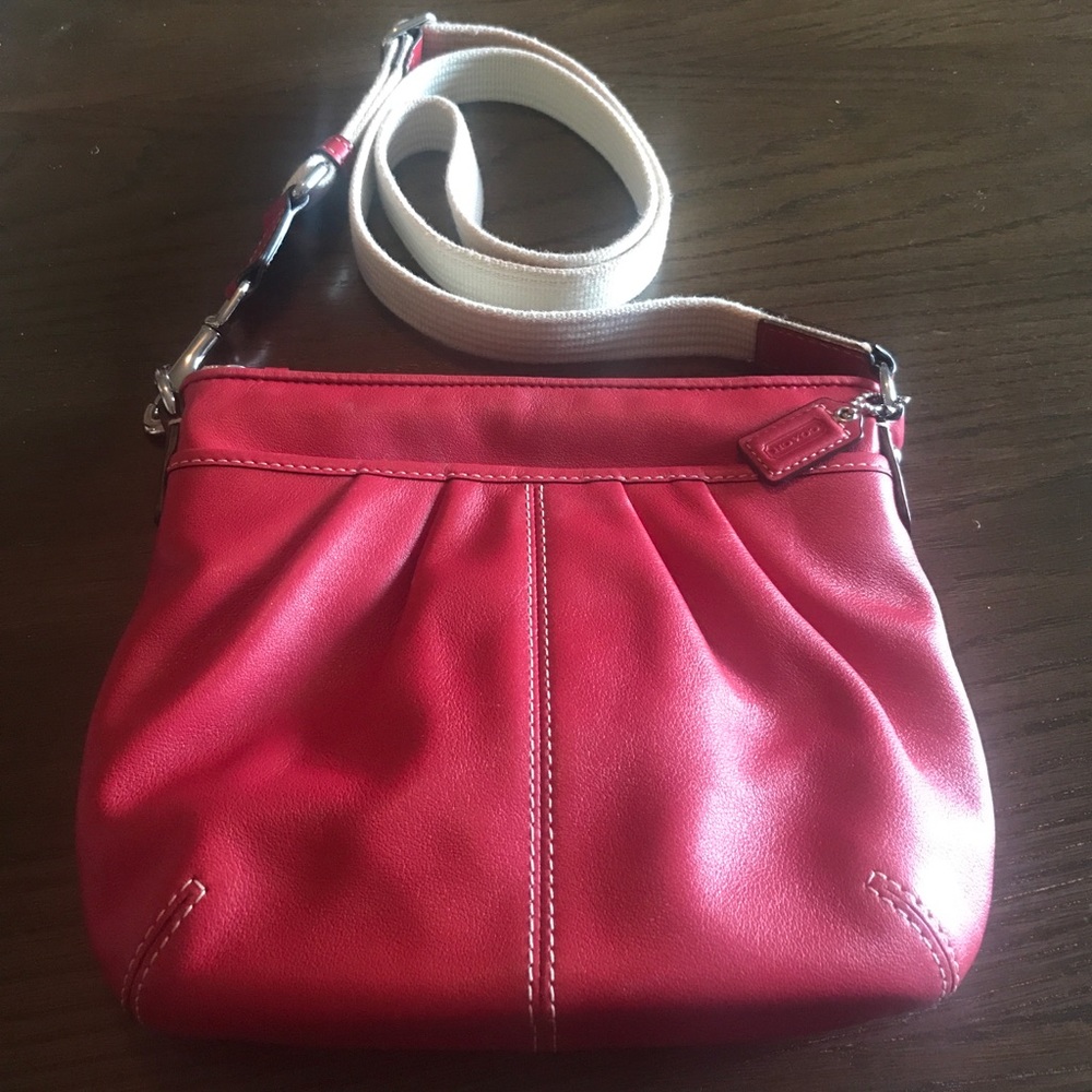 Red Coach Shoulder Purse
