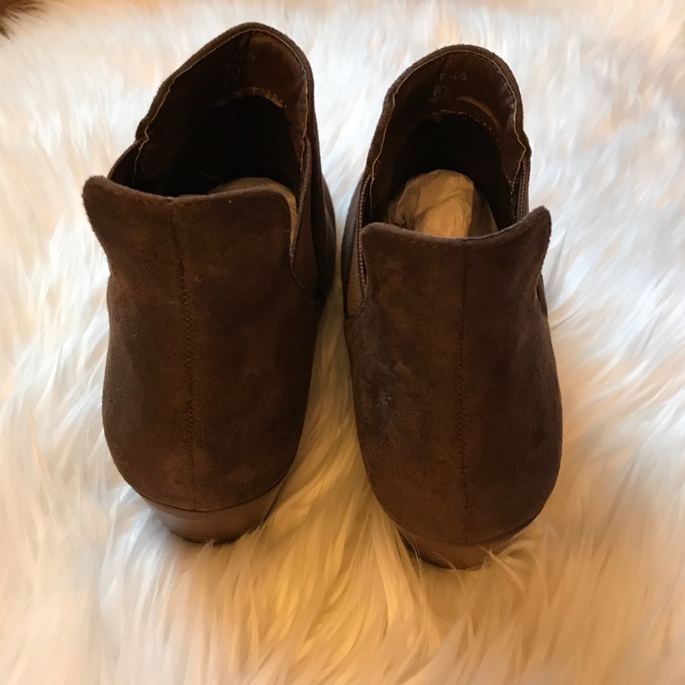 Amber Mocha Booties - Picture 3 of 6