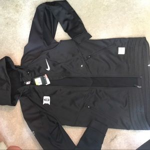 Black Nike Hyper Elite Hoodie. Men's basketball