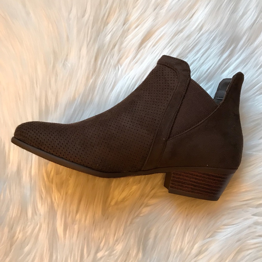 Amber Mocha Booties - Picture 5 of 7