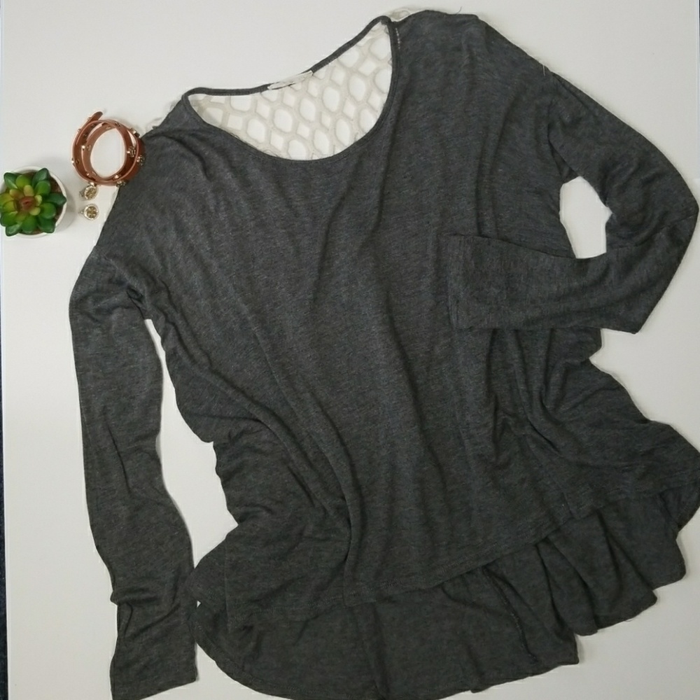 High-low long sleeve by Millibon