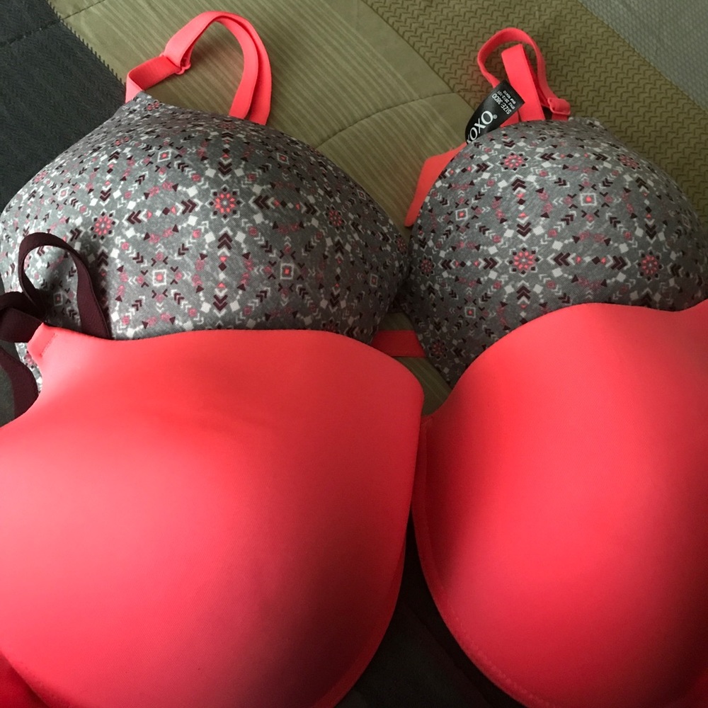 38DD bras