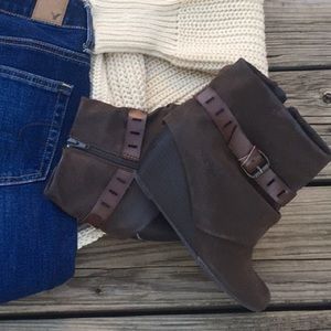 Wedge booties