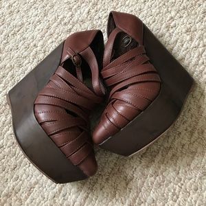 Jeffey Campbell size 6