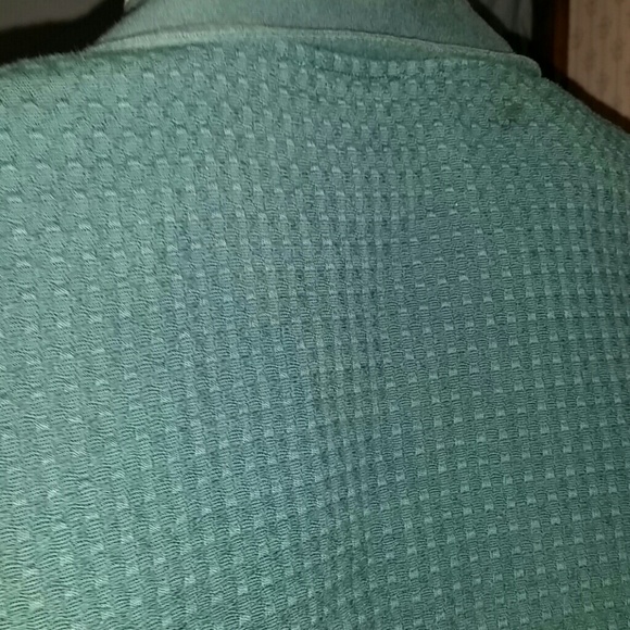 Cabelas green vest - Picture 4 of 8