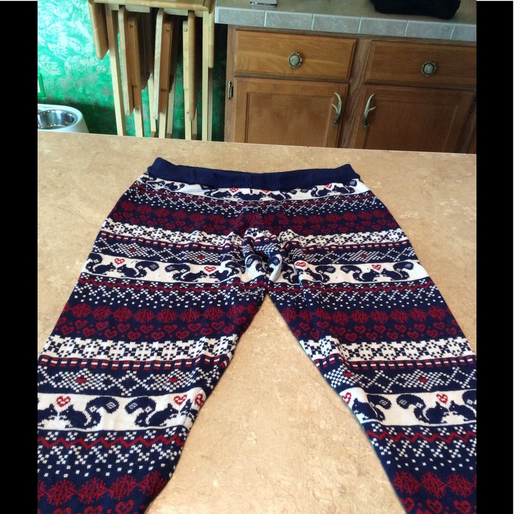 Love By Design sweater leggings