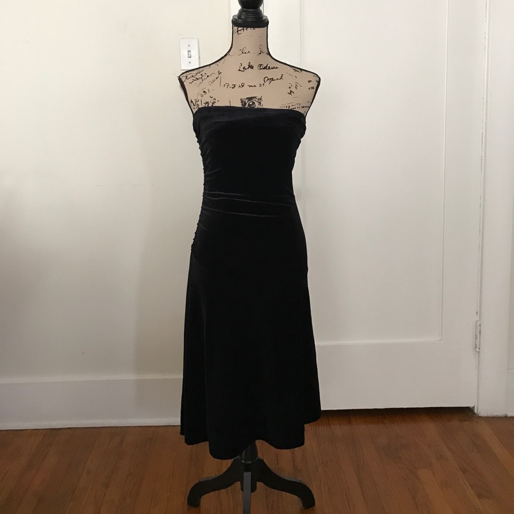 Aqua Velvet Midi Black Dress