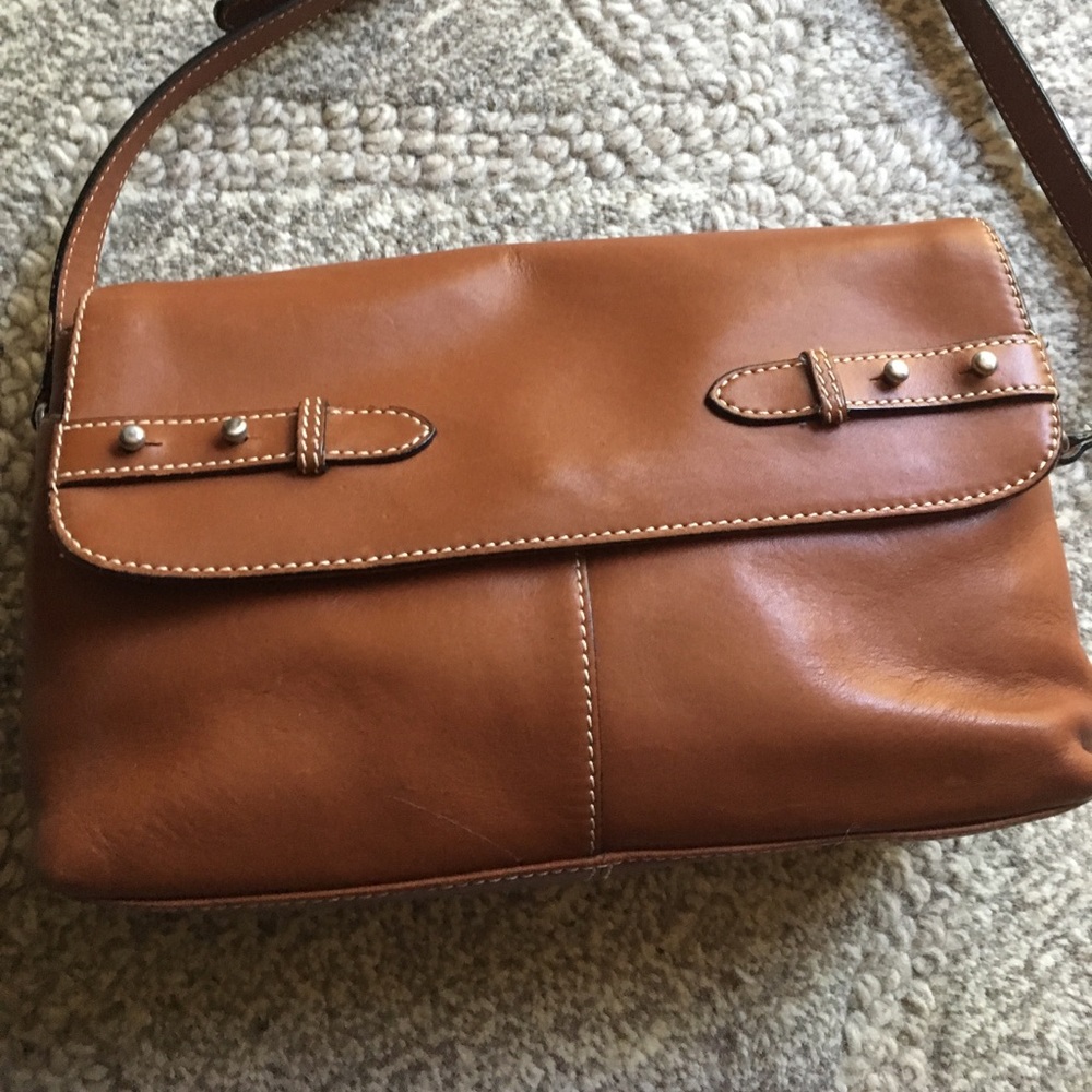 Classic Leather shoulder bag by Etienne Aigner