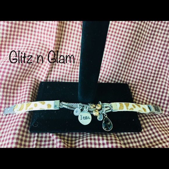 🚨ONLY ONE LEFT🚨.........BRACELET - Picture 2 of 6