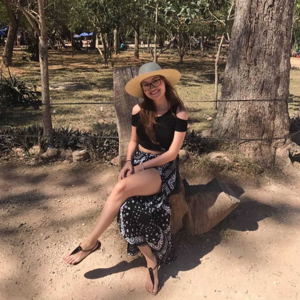 Meet your Posher, Jennifer