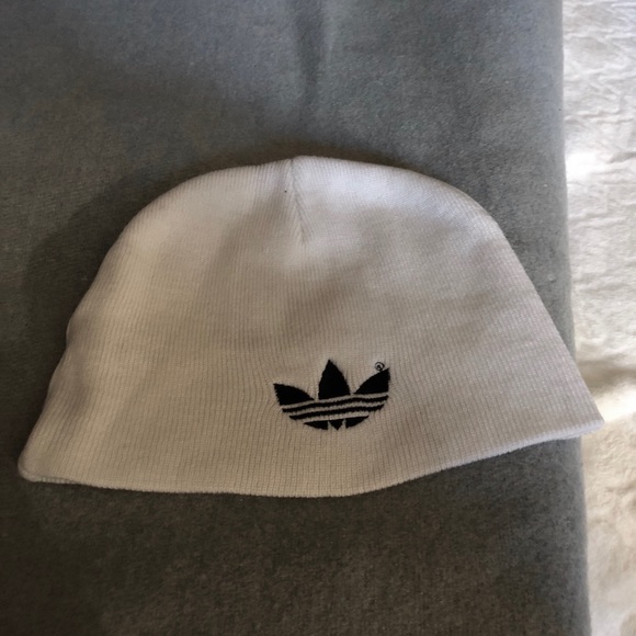 adidas Accessories - Adidas beanie !