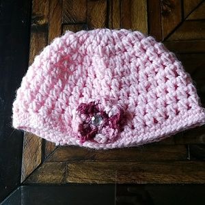 Crochet girl hat (NWOT)