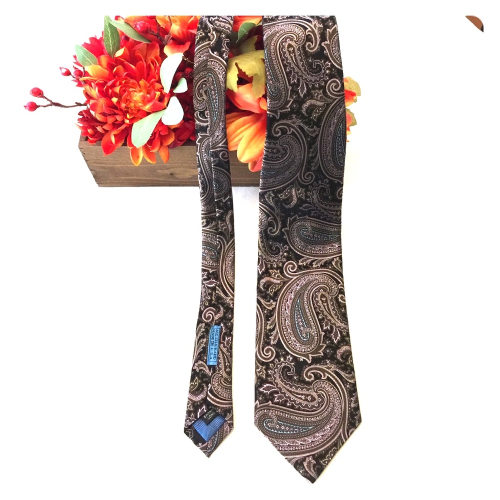 JZ Richard Black Paisley Pink Tie