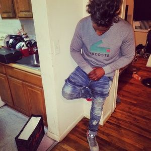 Meet your Posher, Buzzy