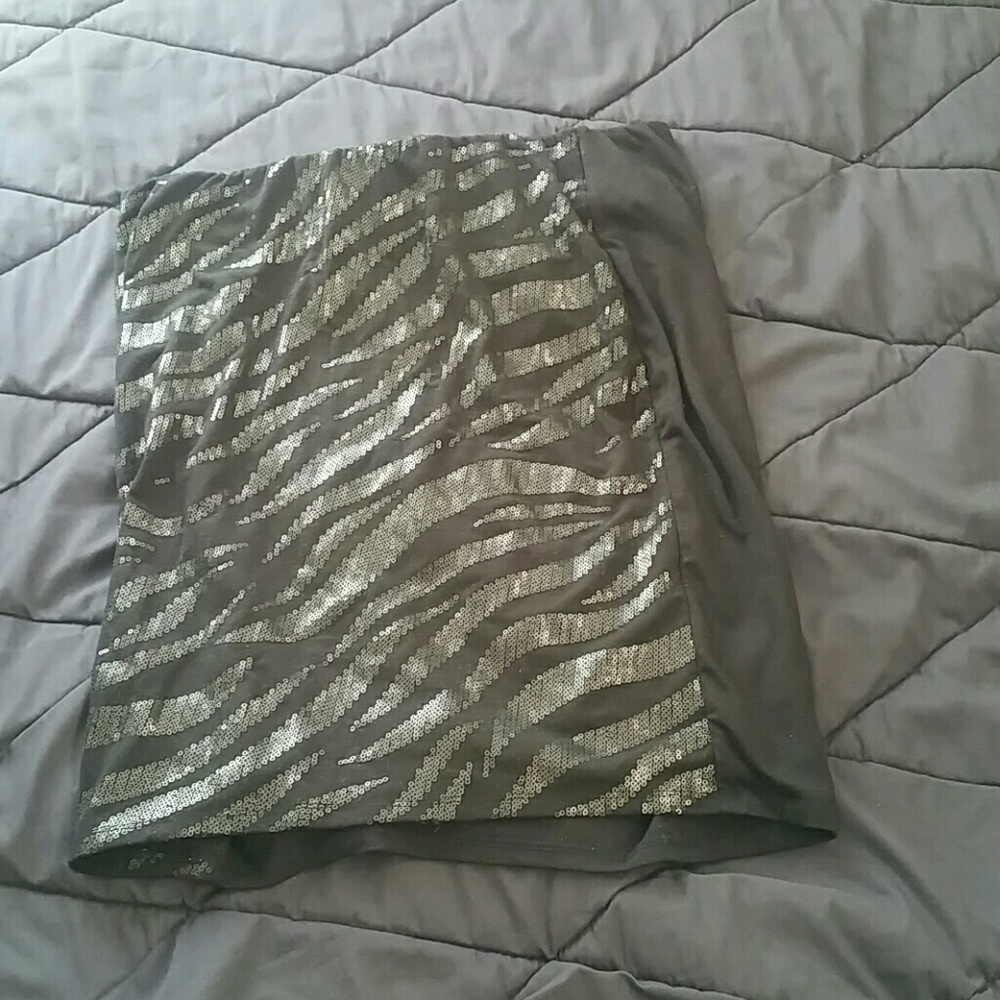 Black Zebra-sequined skirt
