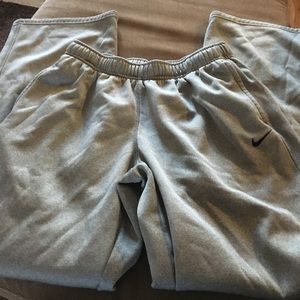 Youth boys Nike sweat pants