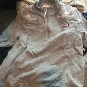 Vineyard vines sweater