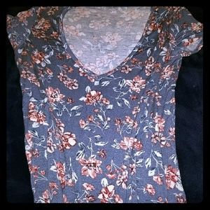 TRADED🚫Flower shirt from wetseal