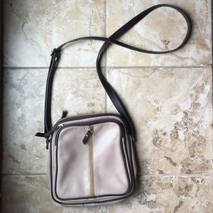Tan purse. Genuine leather from Italy.