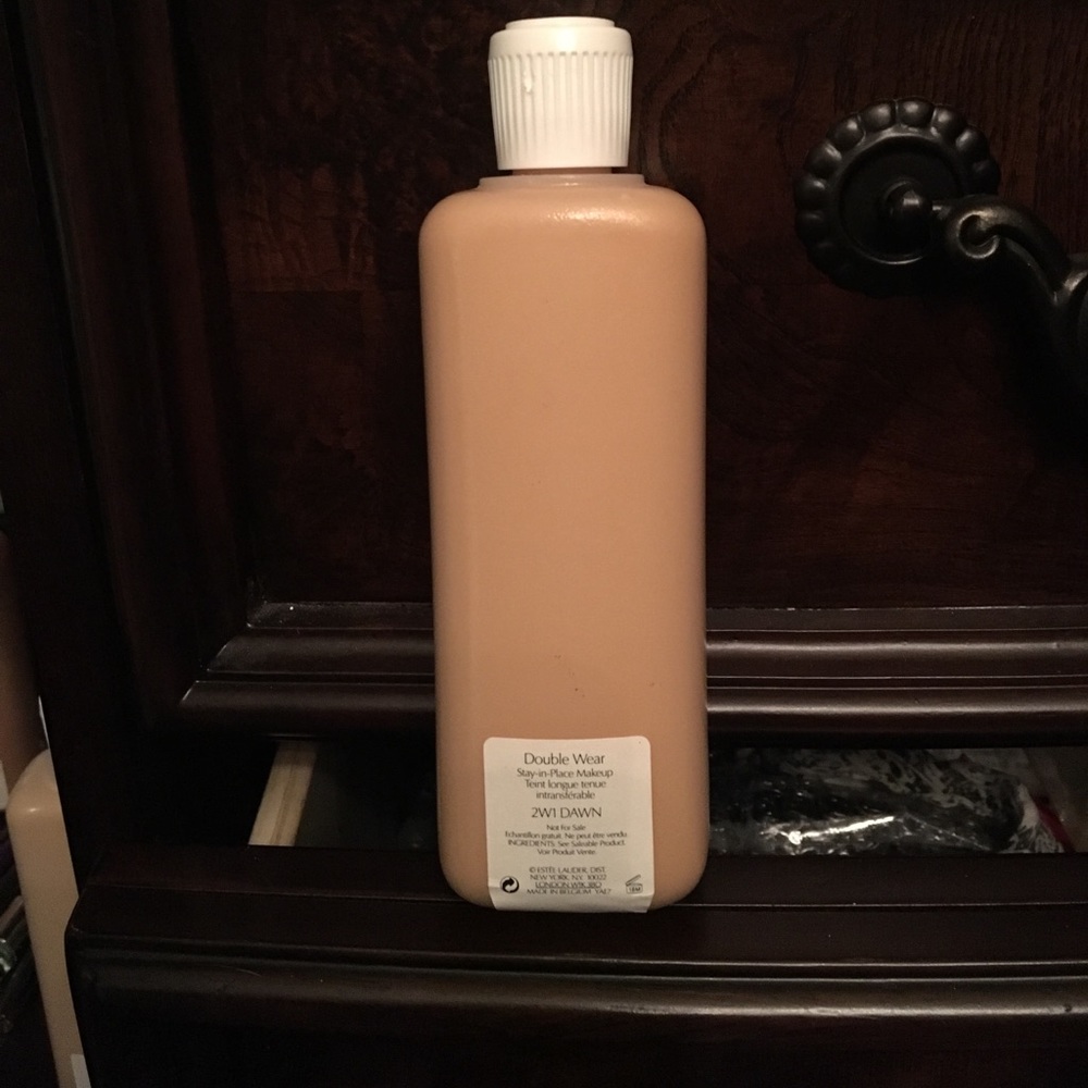 JUMBO 6.7 oz double wear DAWN 2W1 Estee lauder