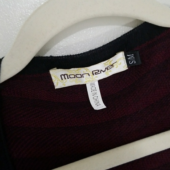 Aztec Print Sweater - Picture 6 of 7