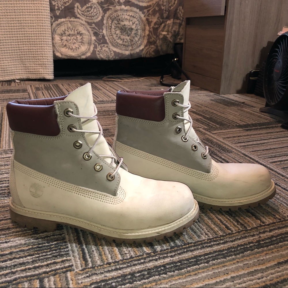 SizeM 9 Timberlands