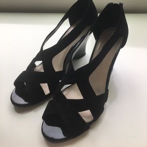 Franco Sarto Sedona wedges in black suede