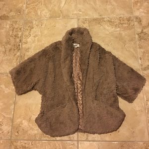 Brown quarter sleeve, shawl collar jacket