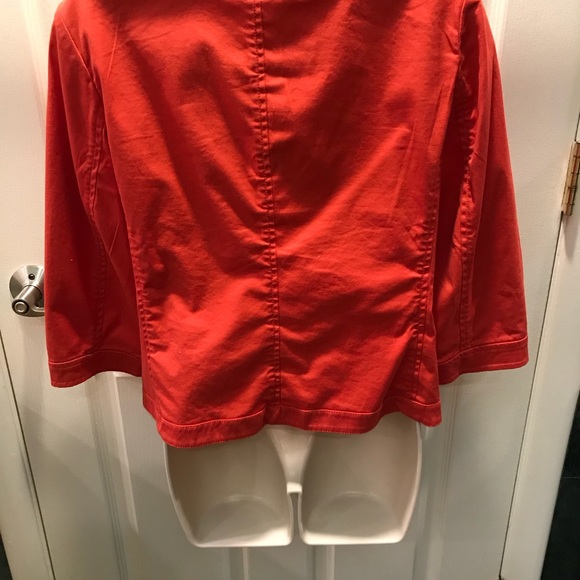 Red jacket - Picture 3 of 8