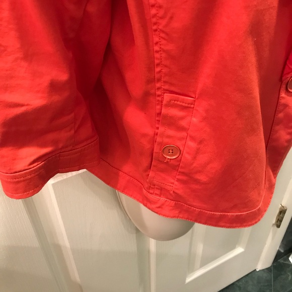 Red jacket - Picture 8 of 8