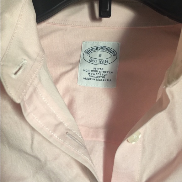 A bundle of 3 Brooks Brothers Button downs. - Picture 5 of 8