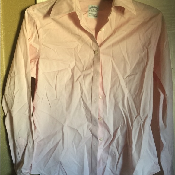 A bundle of 3 Brooks Brothers Button downs. - Picture 4 of 8