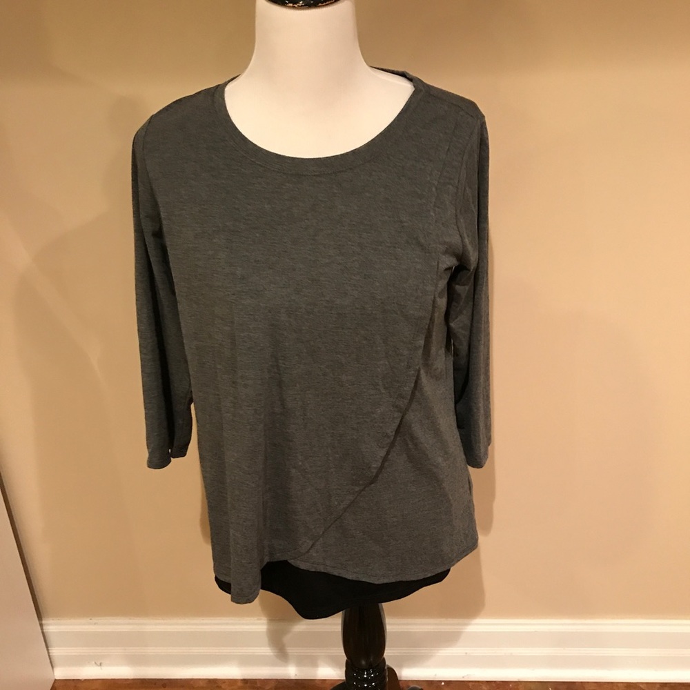 Motherhood nursing gray black tulip wrap shirt