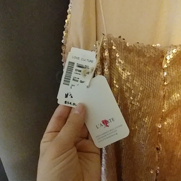 Party dress - Picture 3 of 3