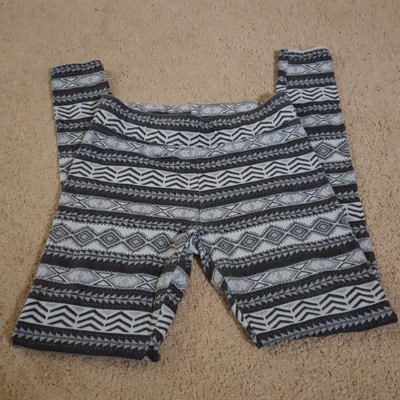 American Eagle leggins - Picture 2 of 4