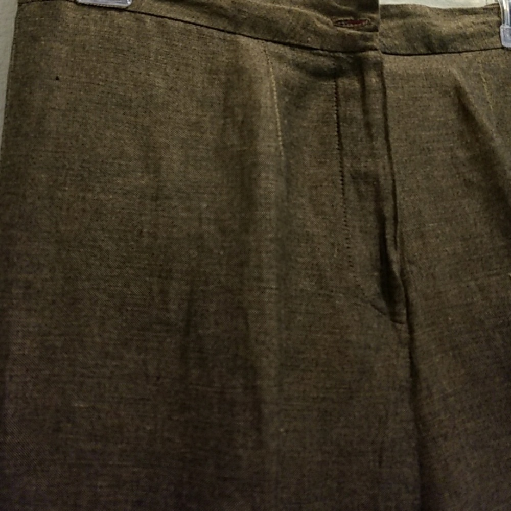 Chelsea Studio Capris - Picture 2 of 4