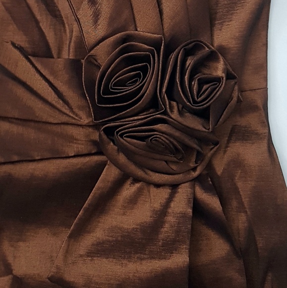 NWT! GLAMOROUS Strapless Taffeta Dress - Picture 3 of 6