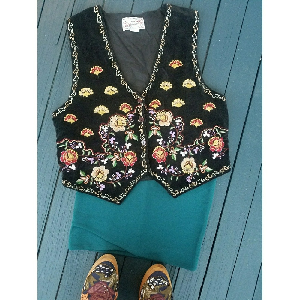 New Directions L Embroidered Vest Black Floral - Picture 1 of 6