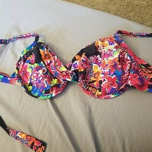 Floral bikini top