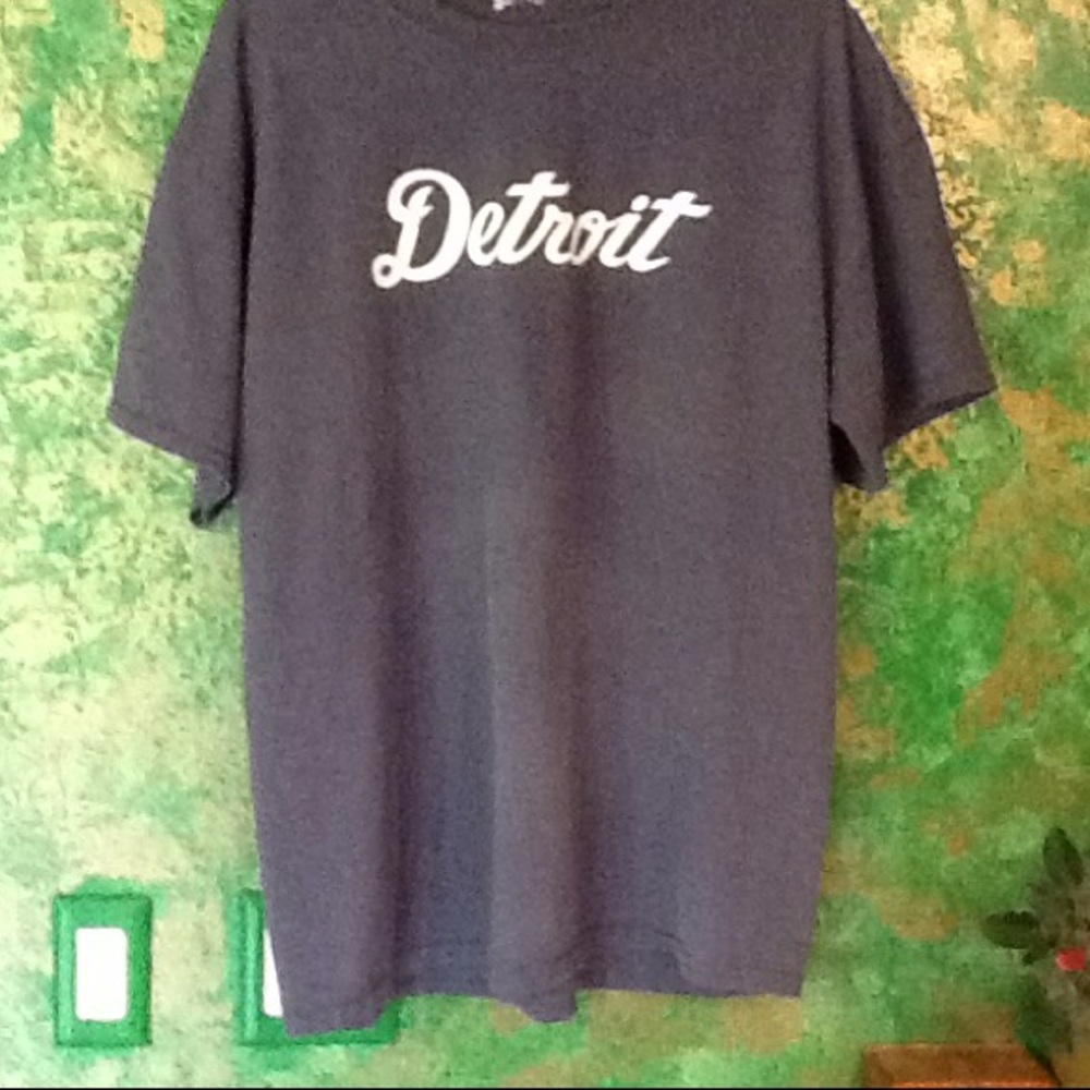 Detroit pride tee shirt