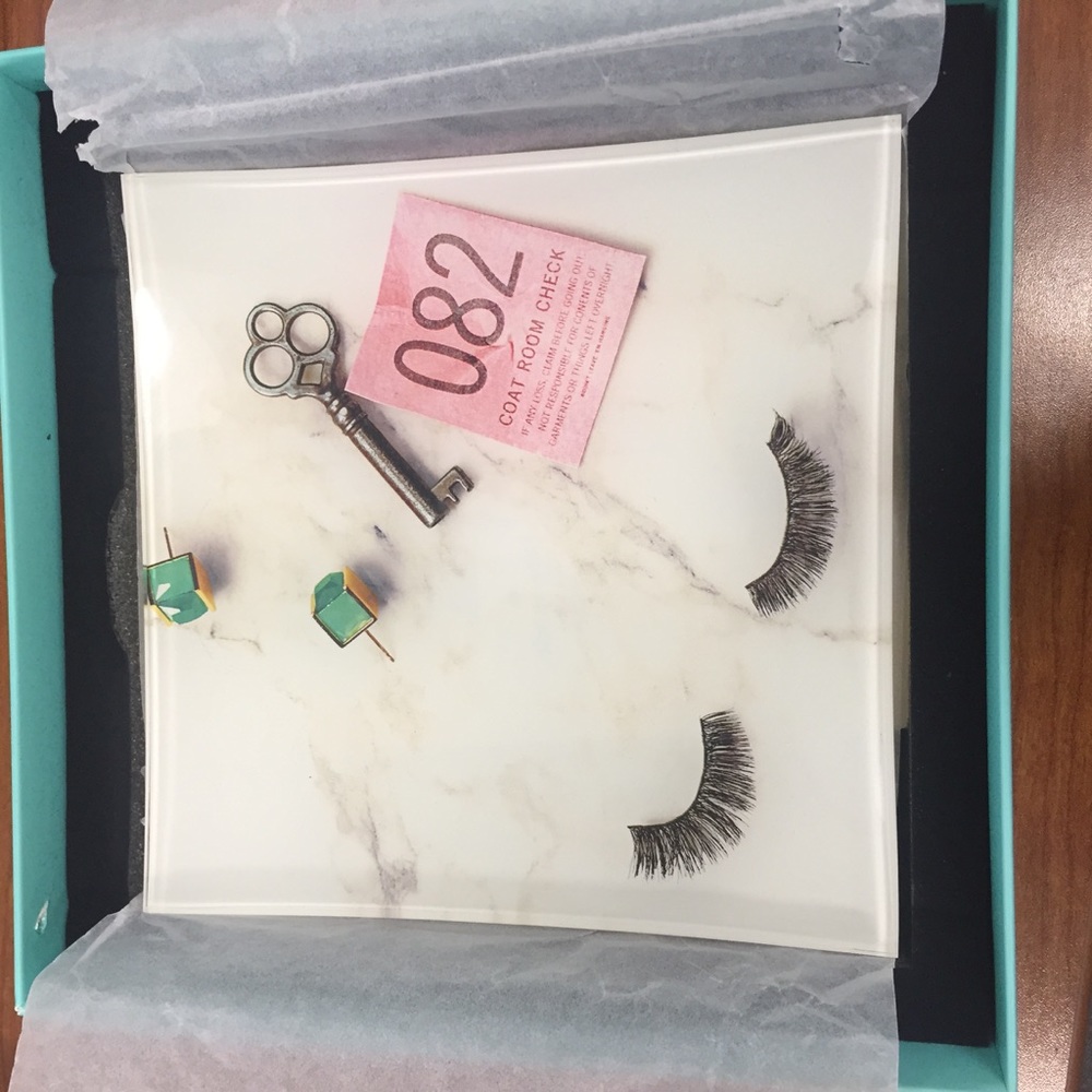 GREAT GIFT! Kate Spade Dish