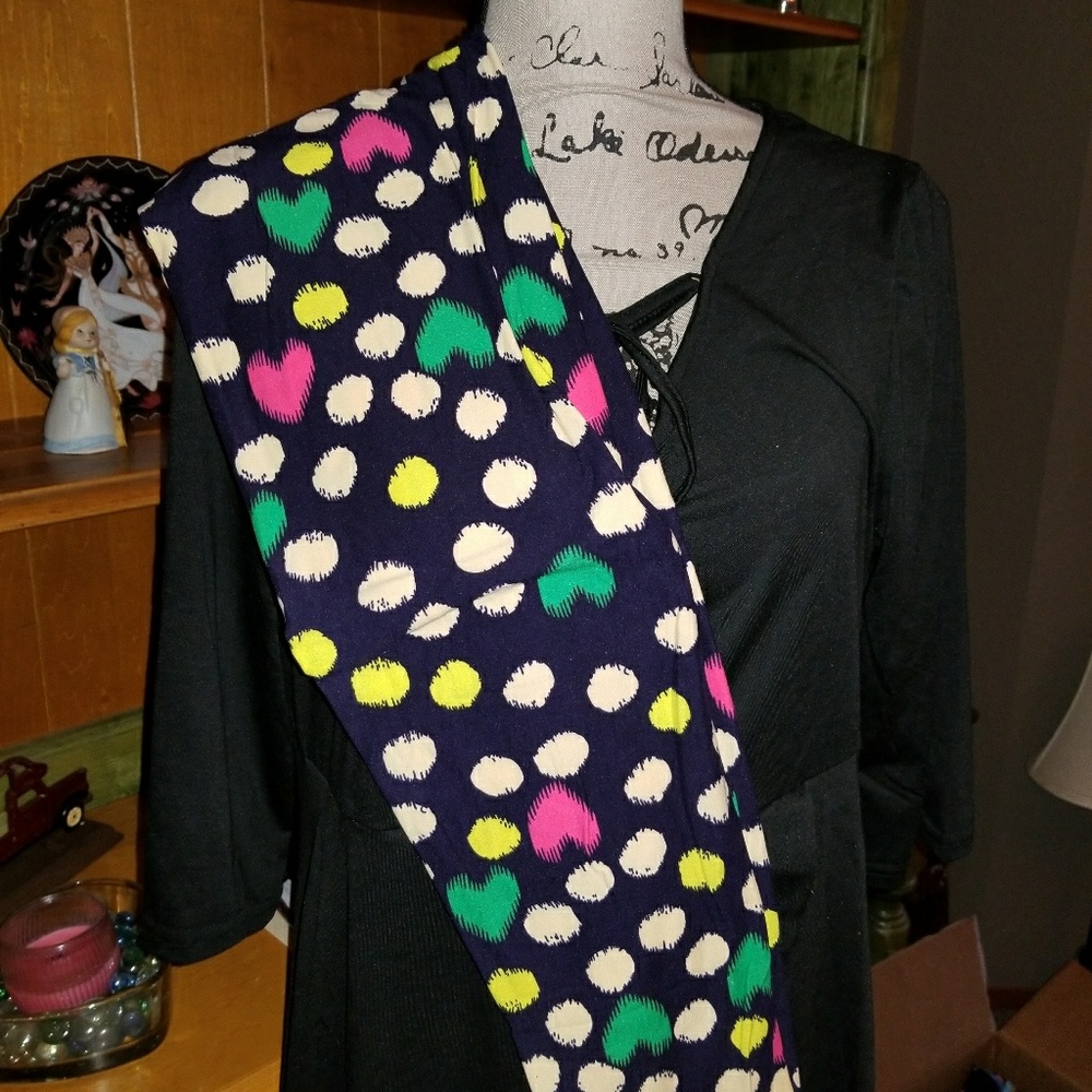 Polka dot party fits sizes 2-10