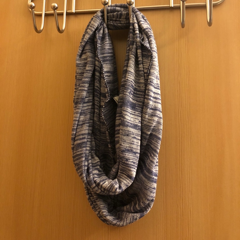 Old navy infinity scarf