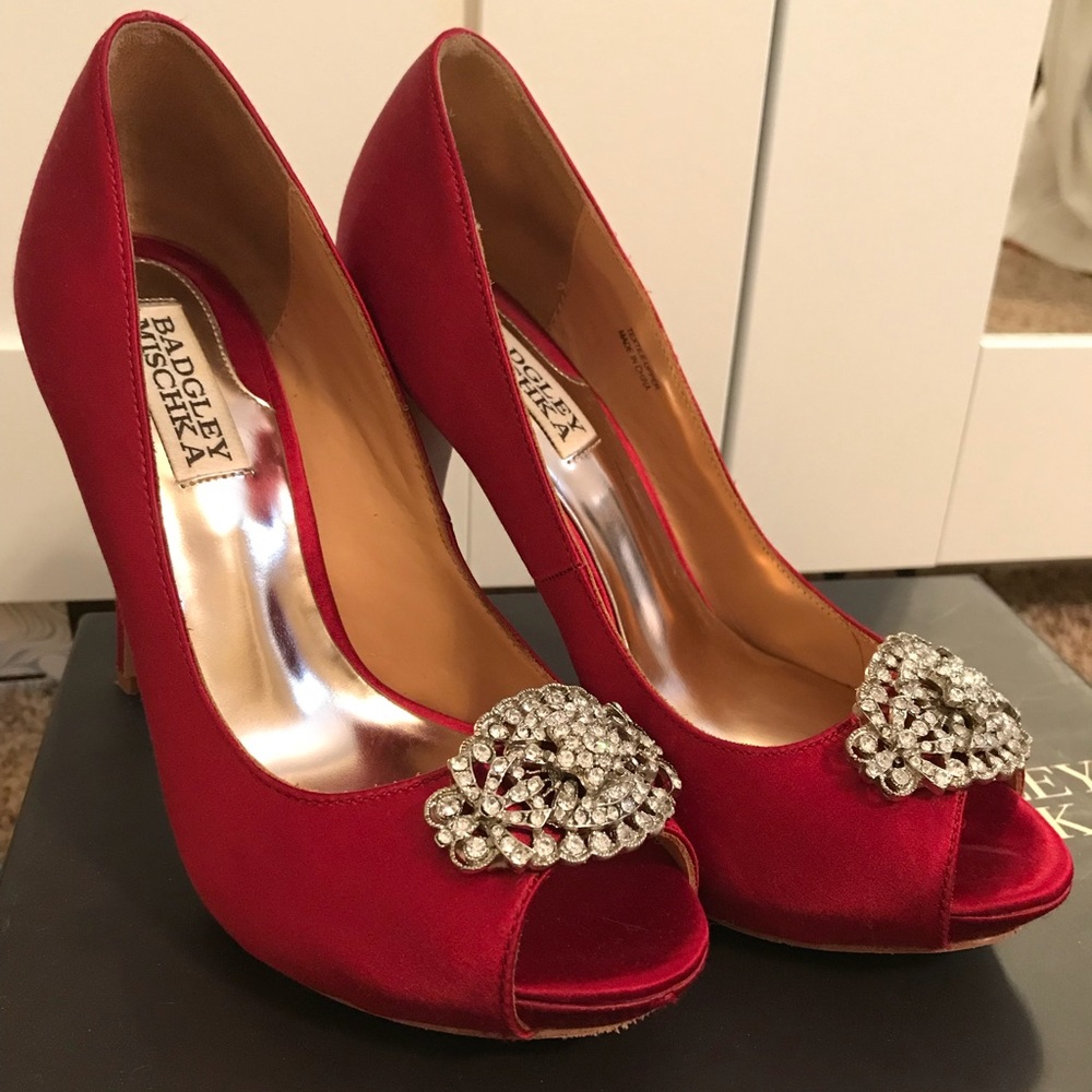 Badgley Mischka Goodie Heels- Red Satin