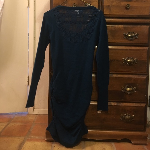 Dress - Picture 4 of 6