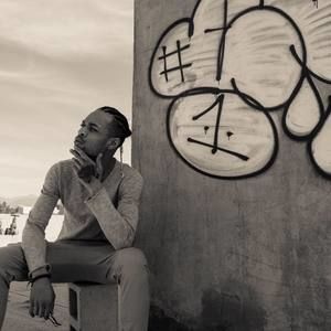 Meet your Posher, Devin