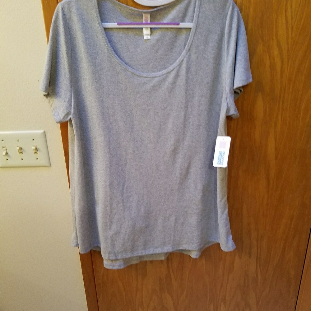 *Flash Sale* LuLaRoe XL Classic SOLID and *NWT*!!