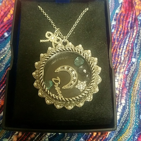 Betsey Johnson celestial moon dream shake necklace - Picture 3 of 4