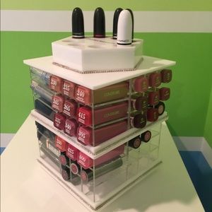 Zahra Beauty Lipstick tower