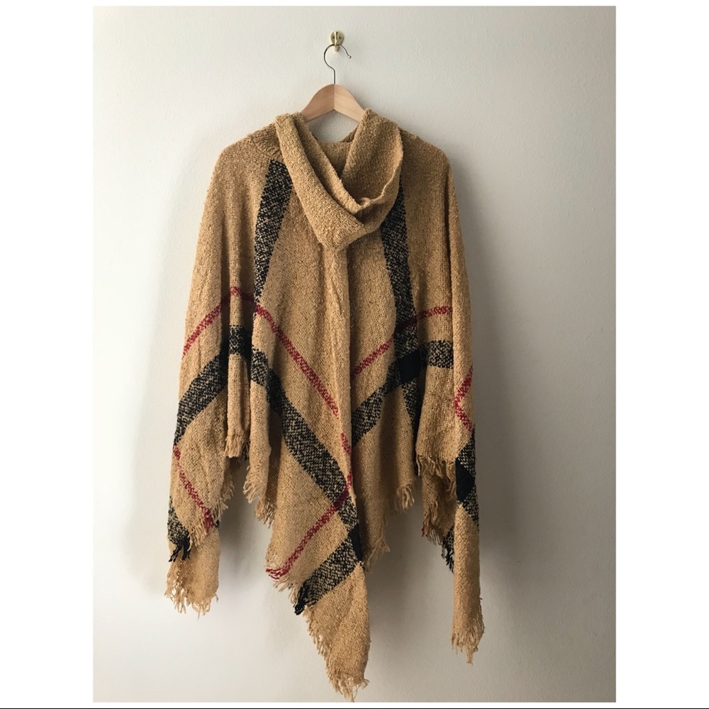 🎄S A L E 🎄 Fringy Plaid Hoodie Poncho - Picture 3 of 4